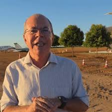 Avião com deputado faz pouso de emergência em fazenda no interior do MA