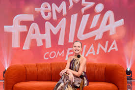 Eliana fala sobre novo programa e lembra história curiosa com Chay Suede: 'Esse carinho é muito especial'