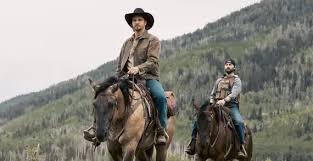 Ator diz que Marshals funciona sem "apelar" para Yellowstone: "Não precisamos"