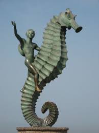 Resultado de imagen para john huston statue puerto vallarta