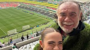 Jesús Ochoa es hospitalizado tras sufrir un accidente en pleno escenario: ¿Qué le pasó al actor?