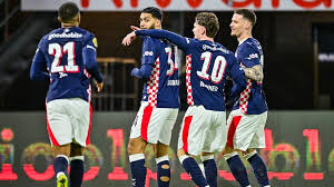 PSV Dobla la Puntas en Heracles: Elenco de la Partida y Análisis