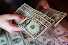 Dollar rises with Iran conflict, US rate outlook in focus