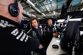 Mercedes-Teamchef Toto Wolff in Miami: Warnung nach Pole von Kimi Antonelli