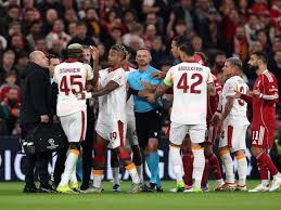 🚨 Shock in Liverpool: Gala star forced off