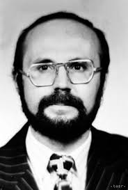 Roman Zelenay V roku 1952 sa narodil v Bratislave politik, verejný činiteľ a odborný publicista ROMAN ZELENAY. Zahynul pri automobilovej nehode 1.11.1993. - 4-a3b8189504e5511763189c0aca8683d39e126659