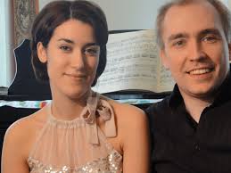 ... mit der Pianistin Nadia Mokhtari auch als Duo einen Namen gemacht.