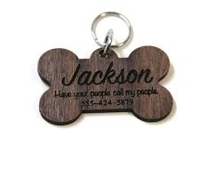 wooden pet ID tag keychainの画像