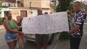 Quase uma semana depois de vendaval no RJ, moradores seguem sem luz em rua de Bangu
