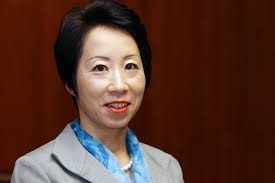 Bank of Japan policy board member Sayuri Shirai Bloomberg News. &quot;We should not hesitate to take additional easing steps if the BOJ&#39;s core view on the ... - BN-AO528_boj112_G_20131127032106