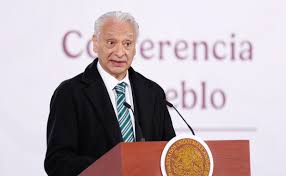 Estas son las penas que podría alcanzar Víctor Rodríguez, exdirector de Pemex, por violencia familiar y vicaria