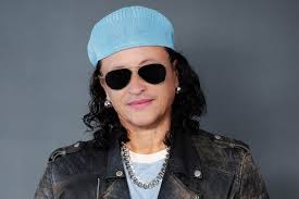 Elvis Crespo to Receive Billboard Hall of Fame Award in 2025