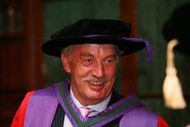 Dermot Desmond was conferred with an Honorary Doctorate of Laws by University College Dublin on Friday - 261107_dermot_desmond_body