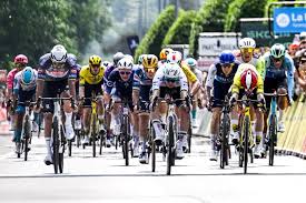 Critérium du Dauphiné 2025: Pogačar y Vingegaard Dan Espectáculo Anticipado - Imagen principal del artículo