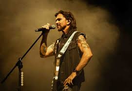 Juanes Enciende Uruguay con Cumbia y Éxitos: ¡Imperdible!