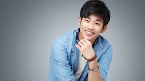 Hasil gambar untuk foto kim soo hyun terkeren