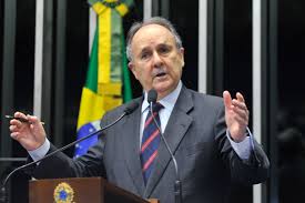 Resultado de imagem para foto oficial cristovam