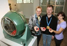 Lotto informiert: Nadine Hildebrand, Pascal Bodmer und Willi Brem ...