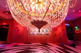 What’s Popping Up? Sabrina Carpenter’s Pit Stop In Indio And A Heat Match