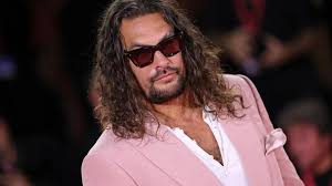 Jason Momoa, Gal Gadot, Al Pacino, & Gerard Butler Star in New Netflix Movie