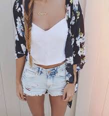 Résultat de recherche d'images pour "tumblr girl style winter"