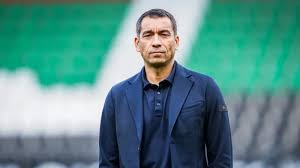 Van Bronckhorst: 'Ik denk dat dat voor ons geen probleem is'