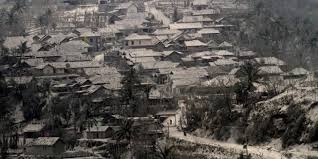 Hasil gambar untuk FOTO-FOTO KORBAN GUNUNG API