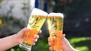 Bier im Rückruf – Verbraucher könnten „ungewollt Alkohol trinken“