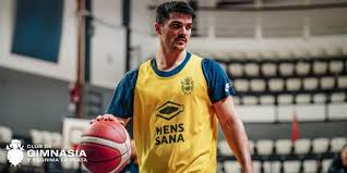 ¡Coscu alienta al Lobo! Su hermano vuelve a Gimnasia Basquet