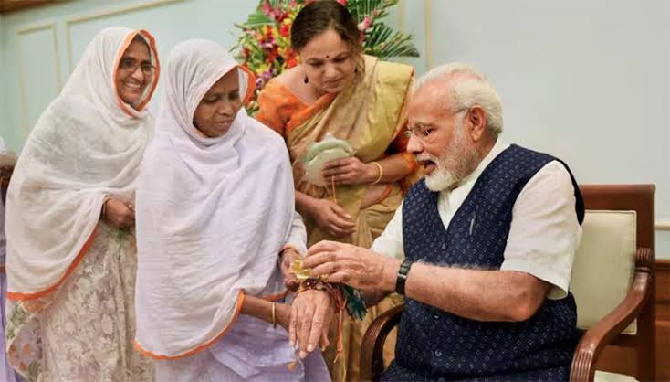 Raksha Bandhan bridges prison walls in UP as sisters tie rakhis to jailed brothers; widows from Vrindavan, Varanasi meet PM Modi