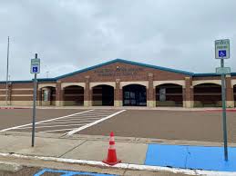 Parking lot proposal near elementary school draws support and concern