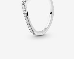 anello Pandora Desiderio Scintillante argento zirconi, generata con l'AI