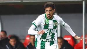 بن رمضان أفضل لاعب في مباراة قطر وتونس