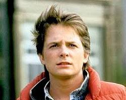 Marty McFly (Michael J. Fox) in Geleceğe Dönüş resmi