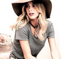 Znalezione obrazy dla zapytania martina stoessel