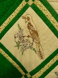 Résultat de recherche d'images pour "hand embroidered quilt with State Birds"