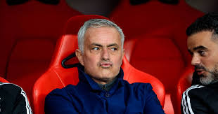 Mourinho revela desejo para o FC Porto-Sporting: «Esquecendo o nome dos clubes...»