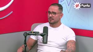 Diogo Nogueira explica homenagem a Paolla Oliveira: 'Não estou pedindo para voltar'
