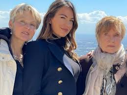 Pamela Genini, la salma profanata. L'appello della mamma: «Restituiscimi mia figlia, fatti venire un rimorso di coscienza». I carabinieri criminologi tracciano il profilo del profanatore