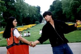 Shah Rukh Khan and Kajol Immortalized with DDLJ Statue in Leicester Square