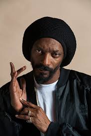 Calvin Cordozar Broadus Jr&#39;s debut hit was called What&#39;s My Name? The artist formerly known as Snoop Doggy Dogg (he later dropped the Doggy) shifted 30m ... - Snoop-Lion-001