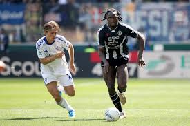 Udinese prueba al Como