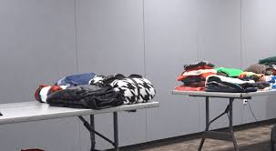 Abre centro de calentamiento en Houston ante temperaturas congelantes