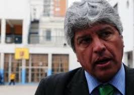 Alcalde Jorge Castro dice que hará todo lo posible por conservar librería Ivens. 15:52 -. El alcalde de Valparaíso, señaló que hará todo lo que esté en su ... - jorge_castro_0