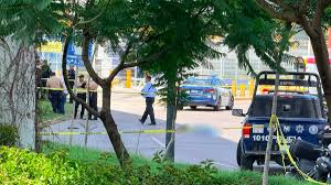 Cierran Distribuidor Vial Juan Pablo II por muerte de policía de León