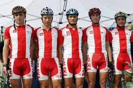 "Más que molestas, estamos sorprendidas": ciclistas colombianas explican su uniforme al "desnudo" Images?q=tbn:ANd9GcQwJUX8l_SkK4I7lPj7gefH6SEyhmpm4q8593BTljNEIBvm0NbLxw