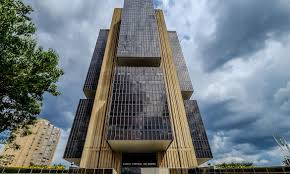 Banco Central de Brasil Aumenta Tasa Selic a 15%: Impacto en Venezuela - Imagen principal del artículo