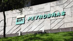 Petrobras (PETR4) anuncia concurso para subsidiária com salários de até R$ 8,2 mil