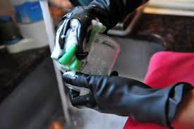 Empleadas Domésticas: Aumento Urgente y Extra en Noviembre/Diciembre - Imagen ilustrativa del artículo