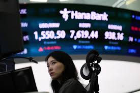 Kospi Index latest news photo (Reuters)